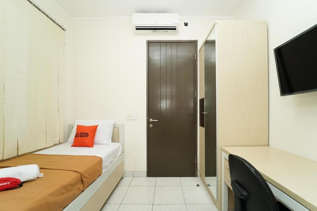 Koolkost Near Universitas Prasetiya Mulya Pagedangan Kültér fotó